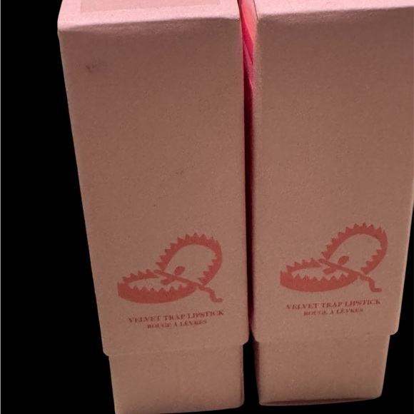 Jeffrey Star Cosmetics Velvet Trap lipstick - Picture 4 of 4